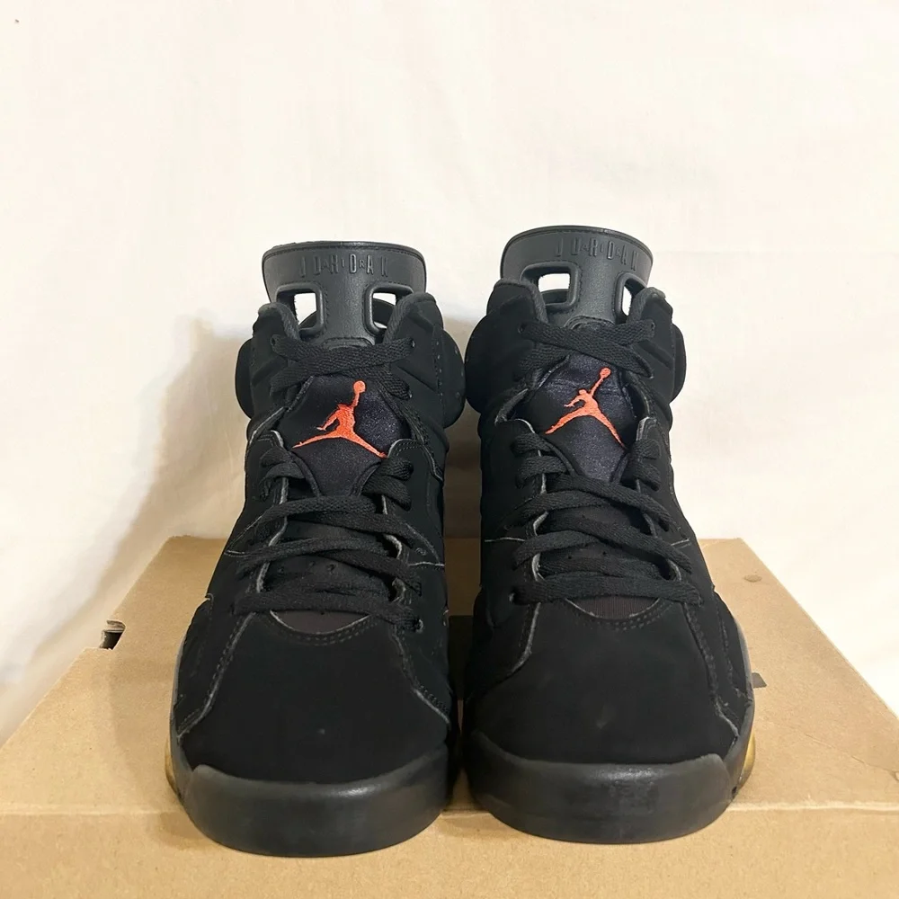 AUTHENTIC Jordan 6 Retro Infrared size 9 384664-060 2019 PRE-OWNED